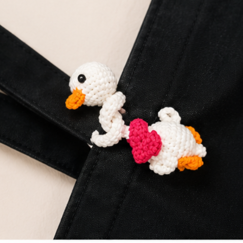 Funny Goose Crochet Pattern — Long Neck Amigurumi, Beginner Friendly