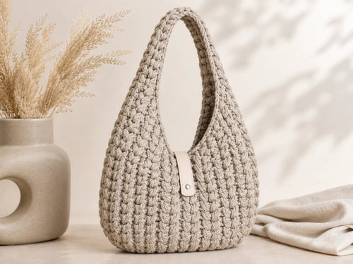 Puff Stitch Shoulder Bag Crochet Pattern — Cozy Hobo Bag, Lined with Leather Closure