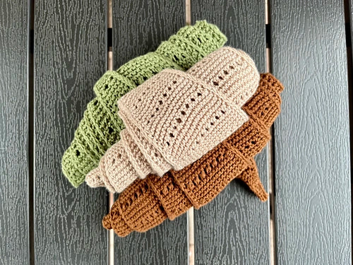An Italian Summer Scarf — Easy Knit Lace Scarf Pattern