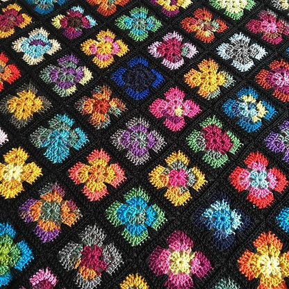 Retro Vibe Granny Square Crochet Pattern — Textured Color Motif for Blankets